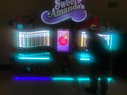 Movie Theater «Regal Cinemas South Beach 18 & IMAX», reviews and photos, 1120 Lincoln Rd, Miami Beach, FL 33139, USA