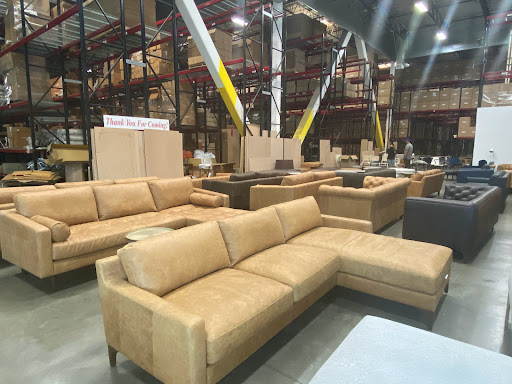 Poly & Bark Outlet Store image