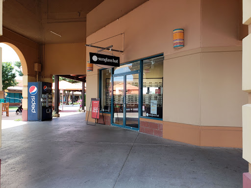 Shopping Mall «Outlets at Anthem», reviews and photos, 4250 W Anthem Way, Phoenix, AZ 85086, USA