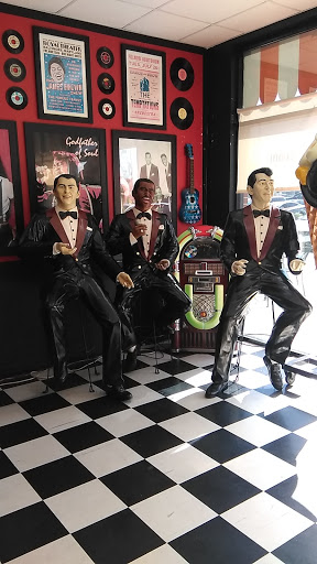 Dessert Shop «SH-Booms Ice Cream & The Oldies», reviews and photos, 42609 US-27, Davenport, FL 33837, USA