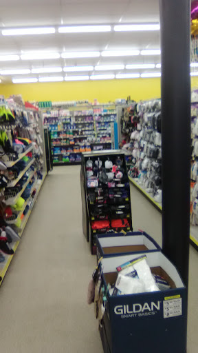 Discount Store «Dollar General», reviews and photos, 6100 W Main St, Eau Claire, MI 49111, USA
