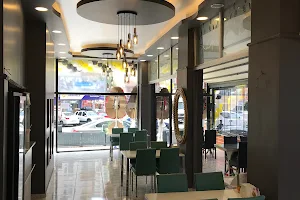 Altın koza restaurant Adnan ustanın yeri image