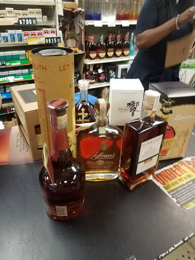 Wine Store «Kreston Liquor Mart Inc», reviews and photos, 904 Concord Ave, Wilmington, DE 19802, USA