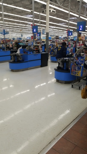 Discount Store «Walmart», reviews and photos, 910 Wolcott St, Waterbury, CT 06705, USA