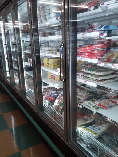 Grocery Store «Supreme Shop n Bag», reviews and photos, 4301 Walnut St, Philadelphia, PA 19104, USA