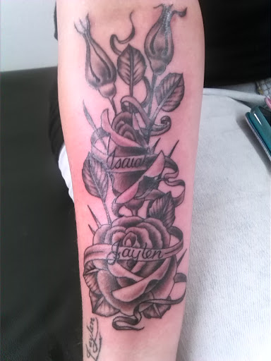 Tattoo Shop «Burien Tattoo -White Center», reviews and photos, 9619 16th Ave SW, Seattle, WA 98106, USA