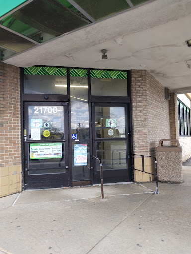 Dollar Store «Dollar Tree», reviews and photos, 21700 W Eleven Mile Rd, Southfield, MI 48076, USA