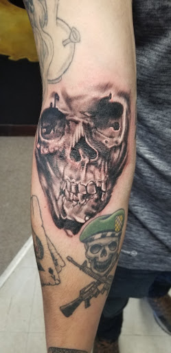 Tattoo Shop «Dermawerx Tattoo», reviews and photos, 9853 Silverdale Way NW STE 107, Silverdale, WA 98383, USA