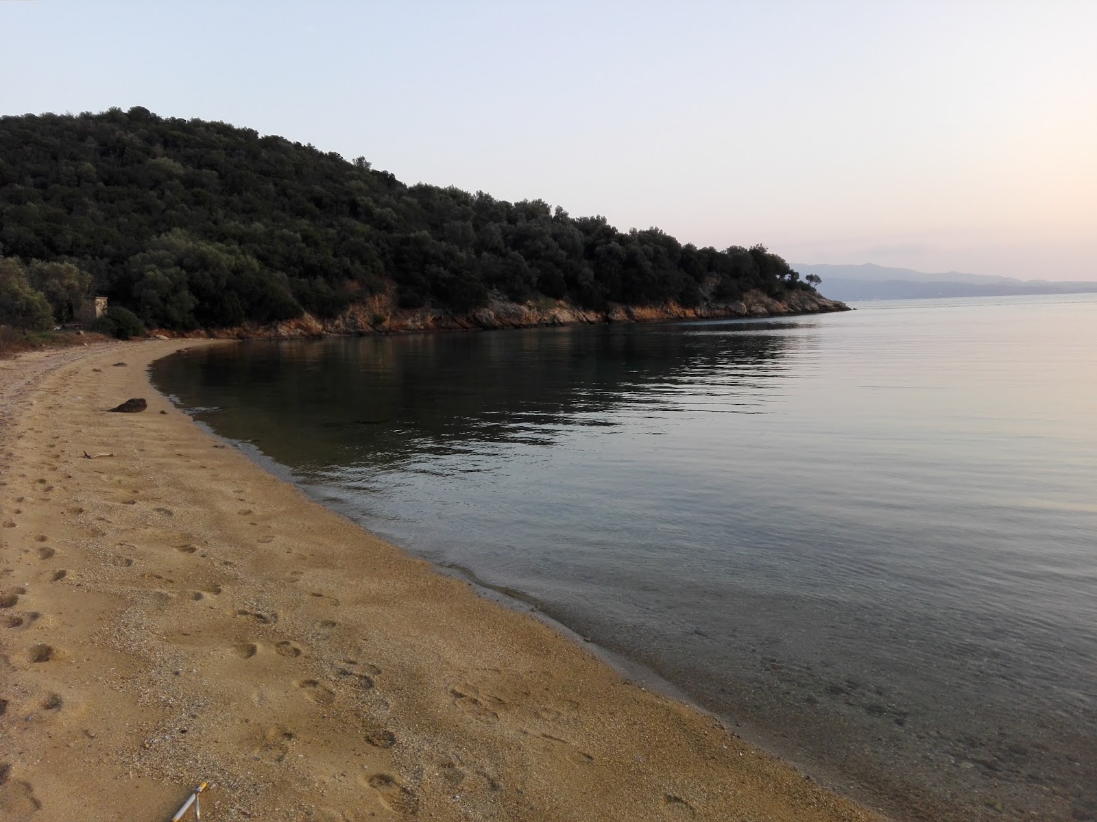 Foto de Ag. Dimitrios 3 beach com água cristalina superfície