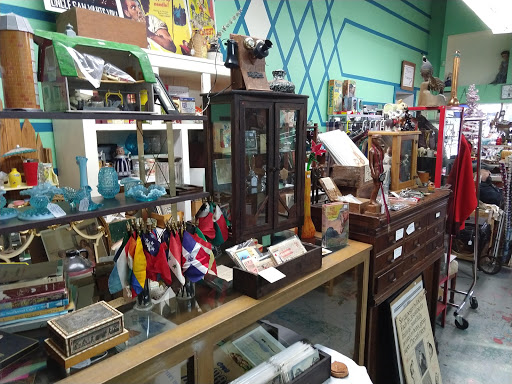 Kenton Antiques & Collectibles