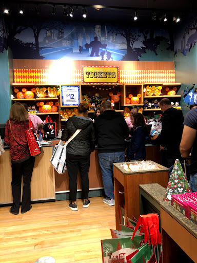 Toy Store «Disney Store», reviews and photos, 1540 Broadway, New York, NY 10036, USA