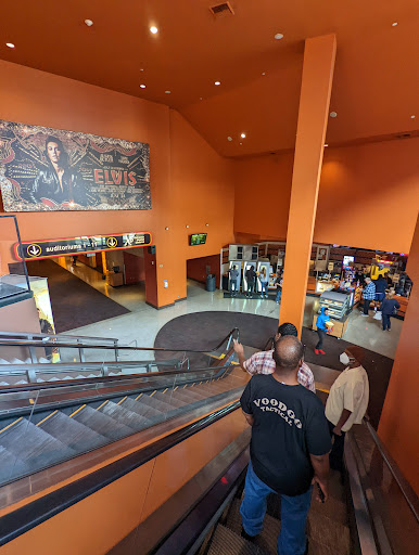 Shopping Mall «The Promenade at Howard Hughes Center», reviews and photos, 6081 Center Dr, Los Angeles, CA 90045, USA