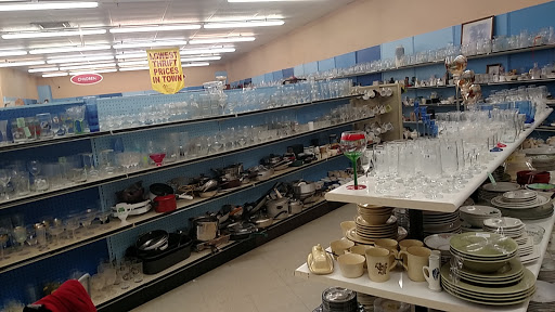 Thrift Store «Grace Centers of Hope Thrift Store», reviews and photos, 5919 Highland Rd, Waterford Twp, MI 48327, USA