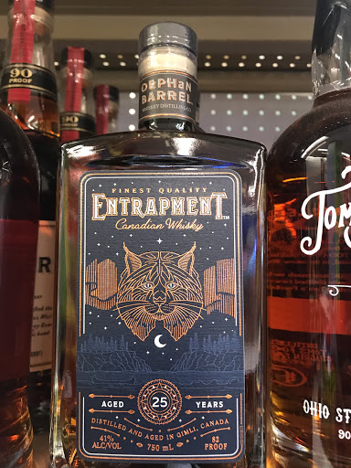 Liquor Store «QueenCity Wine&Spirits - Lottery - Soda - Snacks - Craft Beer-», reviews and photos, 113 E 5th St, Cincinnati, OH 45202, USA