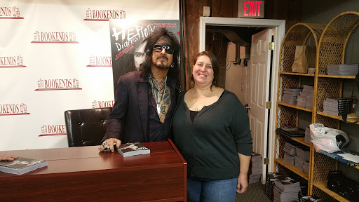 Book Store «Bookends», reviews and photos, 211 E Ridgewood Ave, Ridgewood, NJ 07450, USA