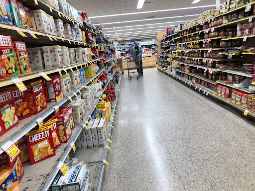 Grocery Store «Cash Saver Food Outlet», reviews and photos, 1320 E Euclid Ave, Des Moines, IA 50313, USA