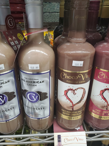 Liquor Store «Wine Dock Liquor & Deli», reviews and photos, 24421 Jefferson Ave, St Clair Shores, MI 48080, USA