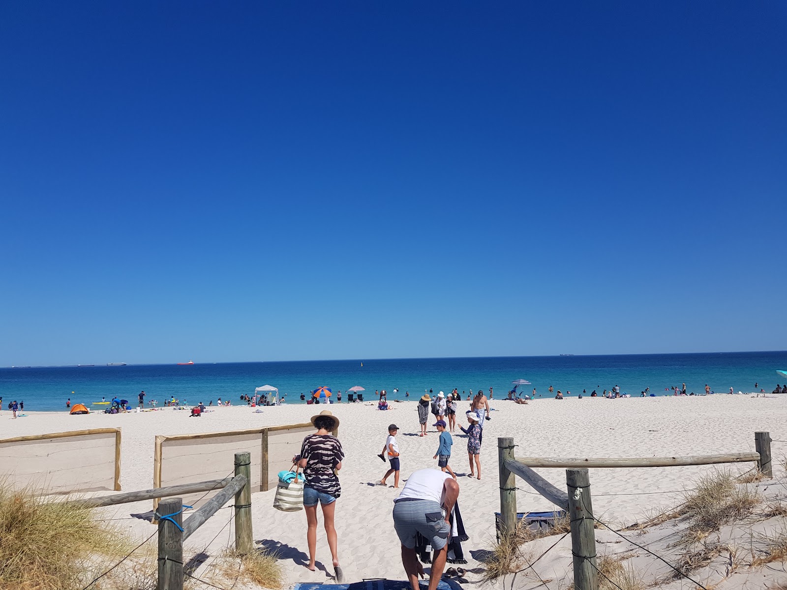 Foto de Leighton Beach e o assentamento