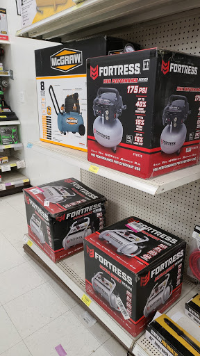 Hardware Store «Harbor Freight Tools», reviews and photos, 7600 la Crosse Ave, Burbank, IL 60459, USA