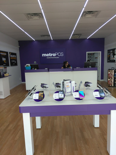 Cell Phone Store «MetroPCS Authorized Dealer», reviews and photos, 904 Roy Richard Dr, Schertz, TX 78154, USA