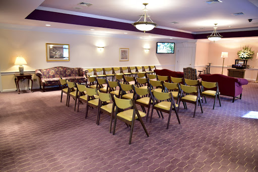 Funeral Home «Remick & Gendron Funeral Home/Crematory», reviews and photos, 811 Lafayette Rd, Hampton, NH 03842, USA