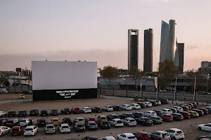 Autocine Madrid RACE image