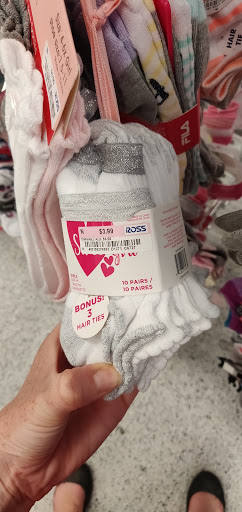 Clothing Store «Ross Dress for Less», reviews and photos, 3201 Eastway Dr, Charlotte, NC 28205, USA