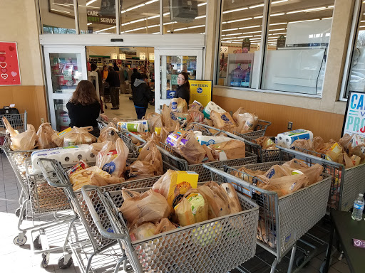 Grocery Store «Kroger», reviews and photos, 4211 S 3rd St, Louisville, KY 40214, USA