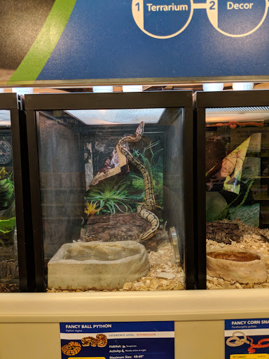 Pet Supply Store «PetSmart», reviews and photos, 104 TX-332, Lake Jackson, TX 77566, USA