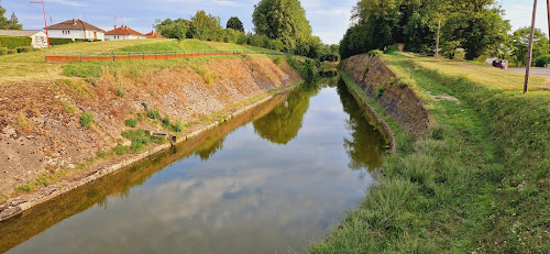 attractions La Tranchée du Canal Génelard