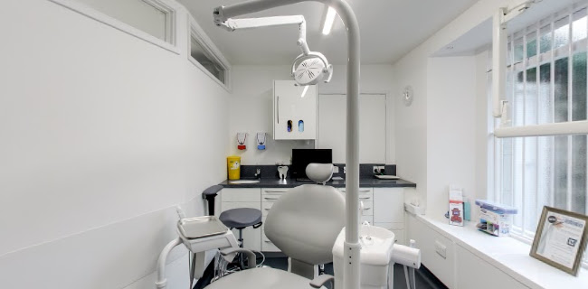 Reviews of White Dental Practice - Dentist Bristol in Bristol - Dentist