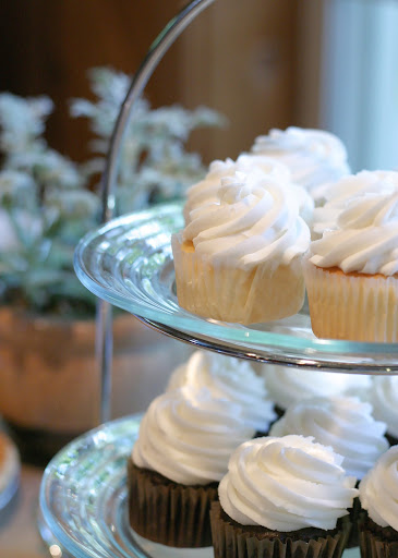 Wedding Bakery «Piece of Cake», reviews and photos, 210 Main St, Evansville, IN 47708, USA