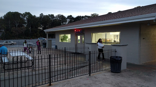 Drive-in Movie Theater «Starlight Drive-In Theatre and Flea Market», reviews and photos, 2000 Moreland Ave SE, Atlanta, GA 30316, USA