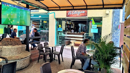 cafe bar armenia El CALLEJÓN