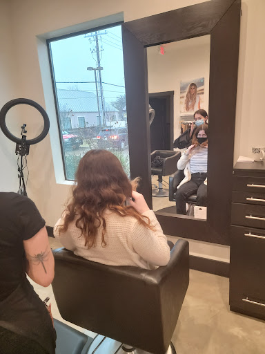 Beauty Salon «Tres Bella Salon», reviews and photos, 305 S Main St, Boerne, TX 78006, USA