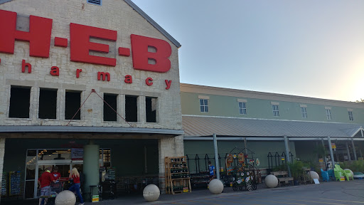 Grocery Store «H-E-B Grocery», reviews and photos, 407 S Adams St, Fredericksburg, TX 78624, USA