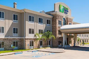 Holiday Inn Express & Suites New Iberia-Avery Island, an IHG Hotel image