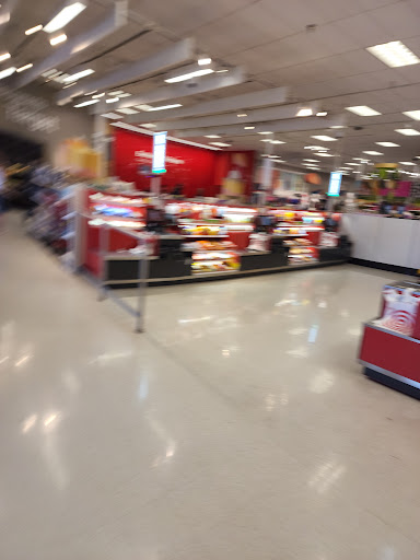 Department Store «Target», reviews and photos, 11051 Victory Blvd, North Hollywood, CA 91606, USA