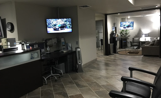 Used Car Dealer «Royal Auto Group (Sales & Service)», reviews and photos, 1617 E Jefferson St, Phoenix, AZ 85034, USA