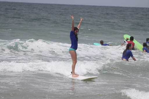 Surfari Surf School, Lessons & Rentals