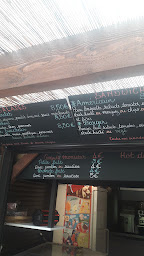 Photo n°9 de LE CHALET DU LAC à Montréal-la-Cluse ()