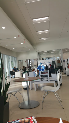 Used Car Dealer «Fields BMW of Daytona», reviews and photos, 1050 N Tomoka Farms Rd, Daytona Beach, FL 32124, USA