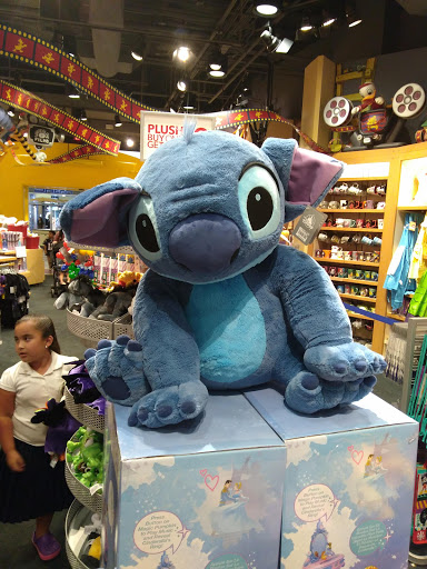 Toy Store «Disney Store», reviews and photos, 428 Inland Center Dr, San Bernardino, CA 92408, USA
