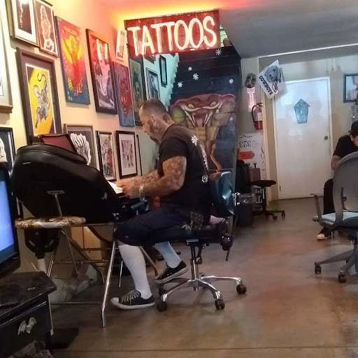Tattoo Shop «Tinta Rebelde Custom Tattoos», reviews and photos, 133 E 3rd St, Los Angeles, CA 90013, USA