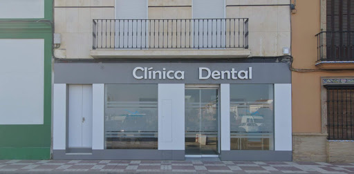 Clínica Dental Lora & Barranco en La Puebla del Río, Sevilla