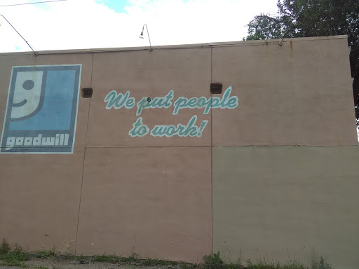 Thrift Store «Discover Goodwill West Retail Center», reviews and photos