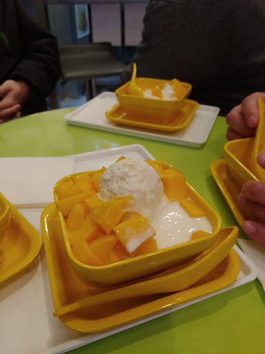 Dessert Shop «Just Desserts», reviews and photos, 7211 18th Ave, Brooklyn, NY 11204, USA