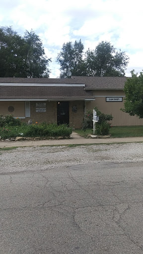 Gun Shop «Scroggins Gun Shop», reviews and photos, 344 W Washington St, Martinsville, IN 46151, USA