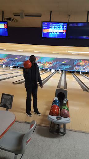 Bowling Alley «Brunswick Zone Perry Hall Lanes», reviews and photos, 4359 Ebenezer Rd, Baltimore, MD 21236, USA