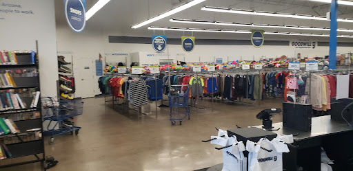 Thrift Store «7th & Bell Goodwill Retail Store & Donation Center», reviews and photos, 17037 N 7th Ave, Phoenix, AZ 85023, USA